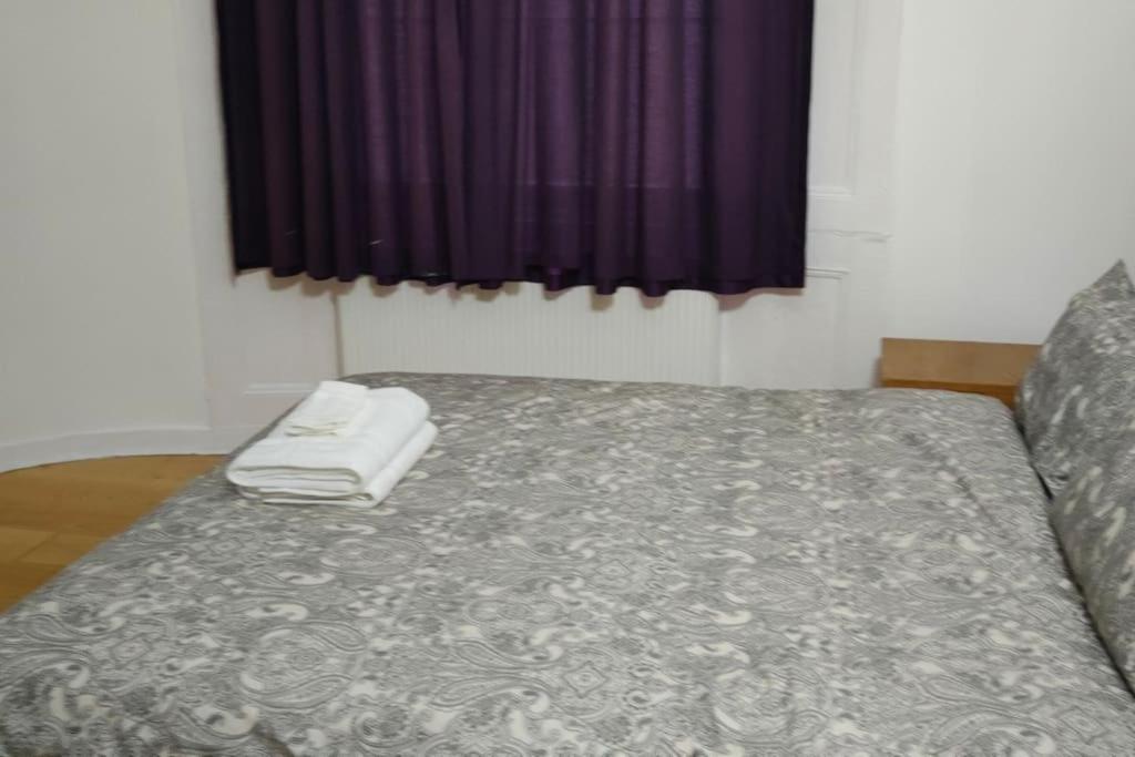 Two Bedroom Apartment In Paddington, London Exterior photo